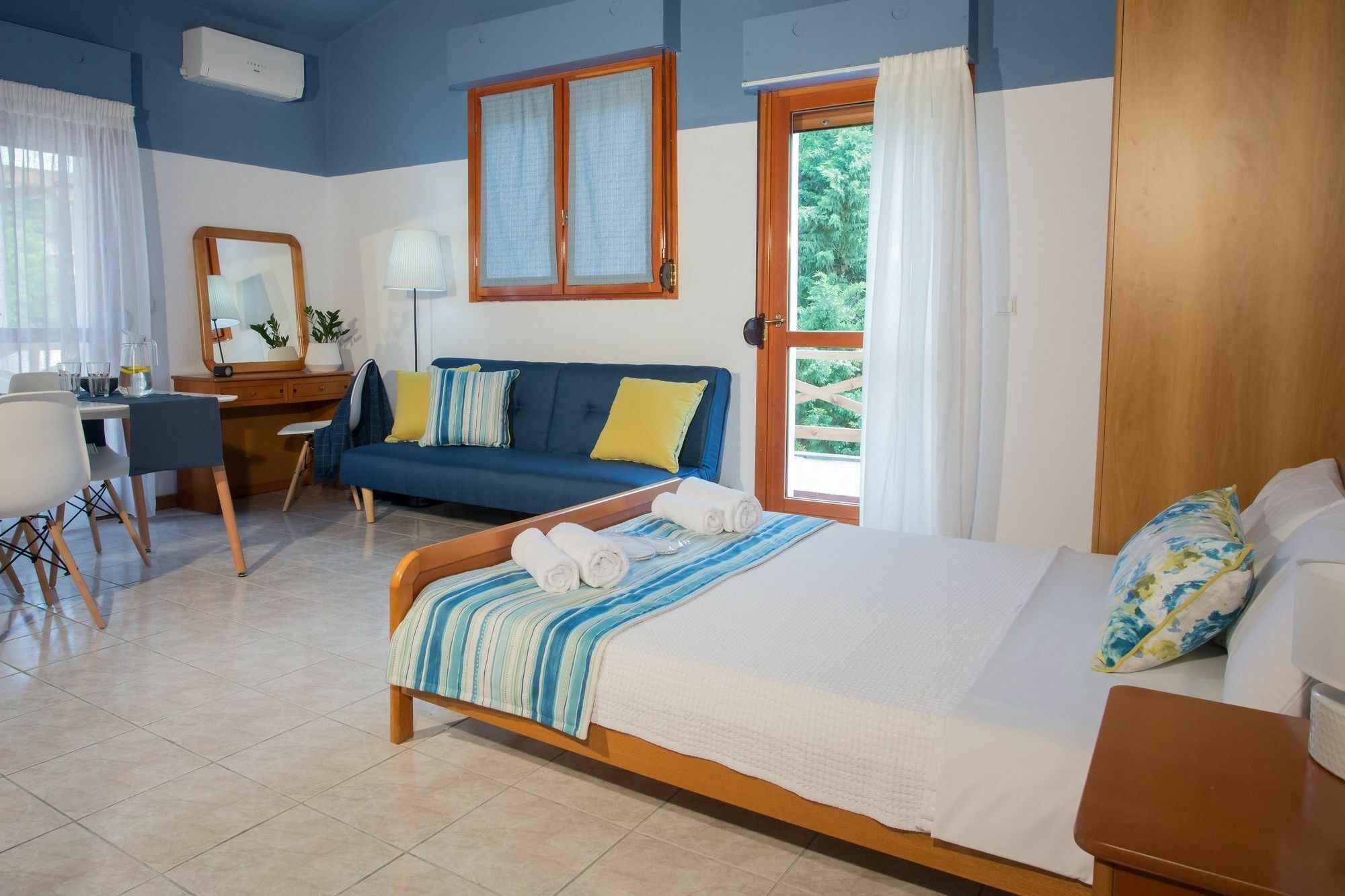 St.John Village Apartments Skála Foúrkas Eksteriør bilde